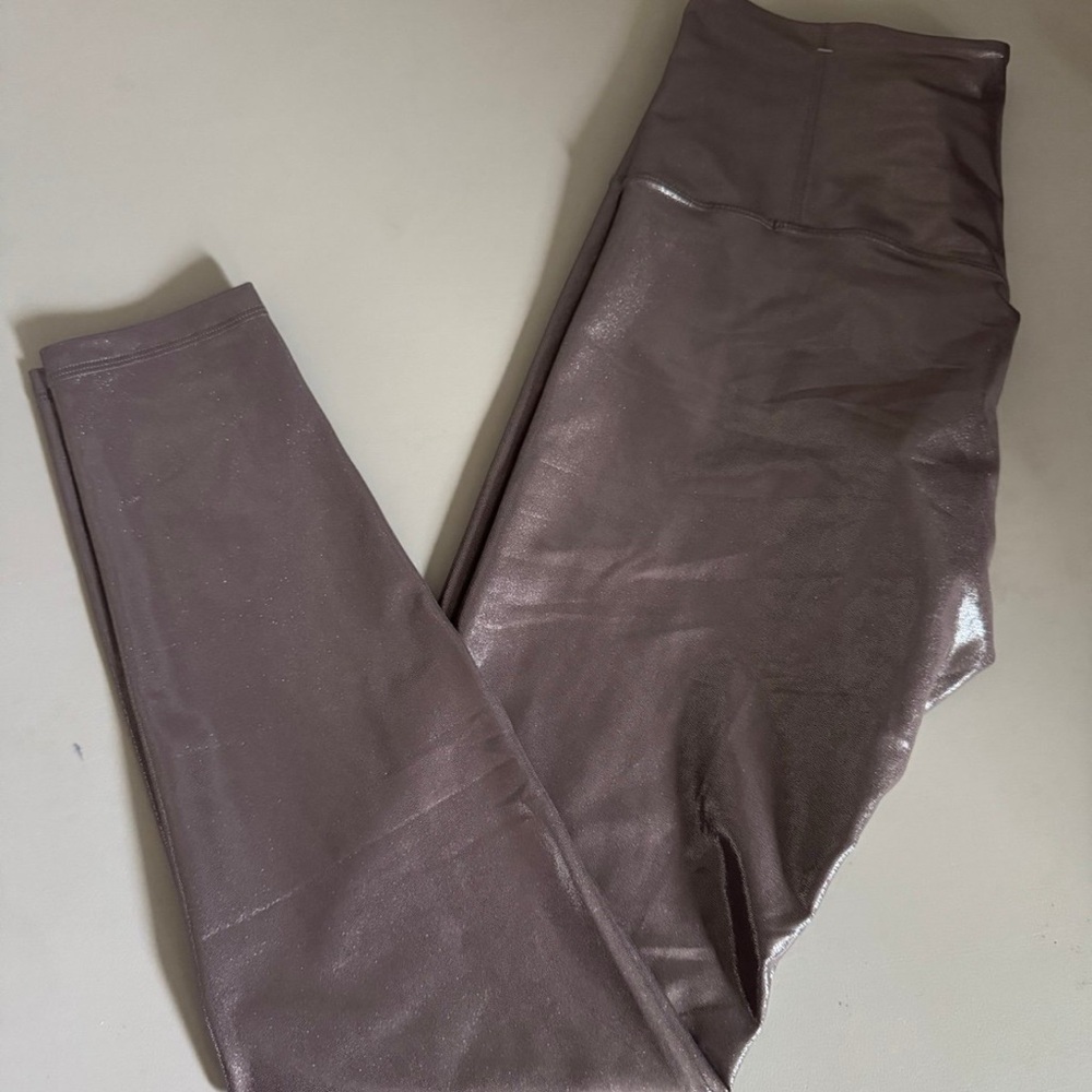 Old Navy Metallic Gray Leggings size L